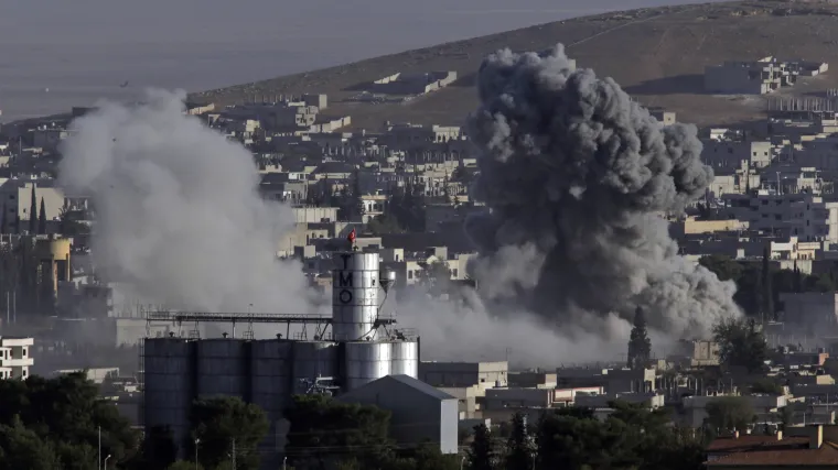 Sirijski Kurdi dobili Ustav za autonomnu saveznu regiju koju su proglasili na sjeveru zemlje