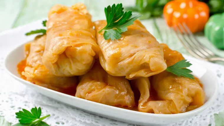 Prona&scaron;li smo recept za najbolju sarmu bogatog okusa i savr&scaron;ene teksture. Donosimo zanimljiv trik