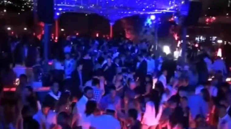 Ovako su se zabavljali sat vremena prije napada