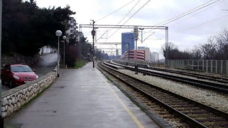 Dječak s Krnjeva te&scaron;ko stradao nakon udara struje na kolodvoru na Pećinama