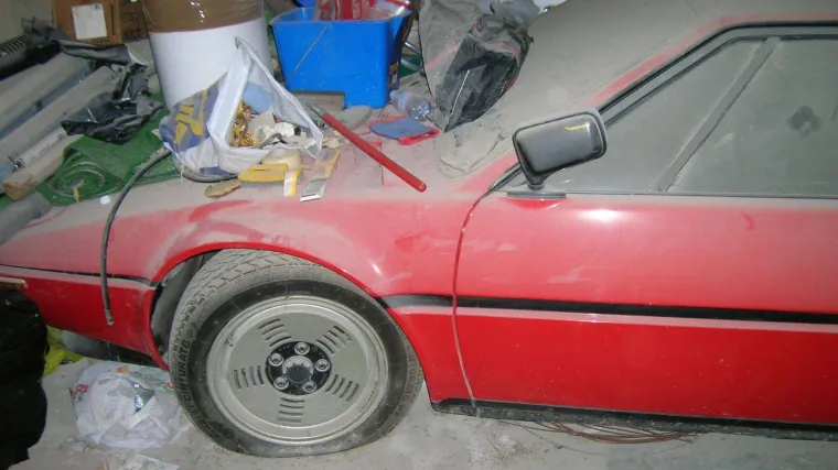 Izuzetno rijetki BMW parkirao u garažu i nije ga dirao &ndash; 34 godine!