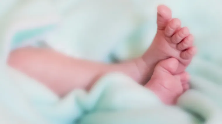 Majka i kći osim rođendana dijele i titulu prvorođene bebe u jednoj godini