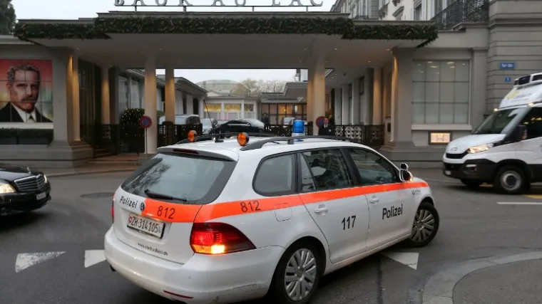 Naoružani napadač zapucao na policajce te pobjegao. U tijeku velika policijska akcija