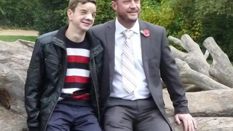 Britanski vojnik posvetio život oporavku bosanskog dječaka: 'Mi imamo izuzetno jaku vezu, a ovo je možda na&scaron; zadnji susret'