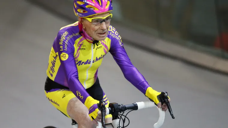 Francuz u&scaron;ao u biciklističku povijest: ima 105 godina i pre&scaron;ao je 22 kilometra u sat vremena
