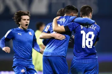 Stigla ponuda za braniča, Modre napušta i čileanski napadač?