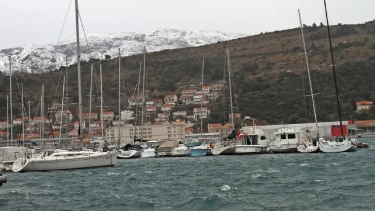 Počelo padati snijeg i u Dubrovniku, hoće li se ponoviti 2009.?