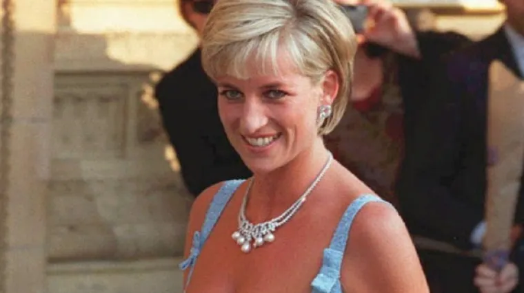 Na aukciji rukom pisana pisma princeze Diane butleru Buckinghamske palače