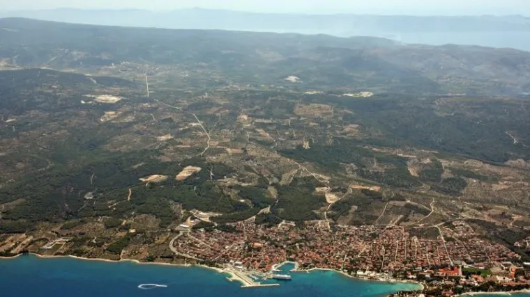 Vozač prebrzo vozio na skliskoj cesti