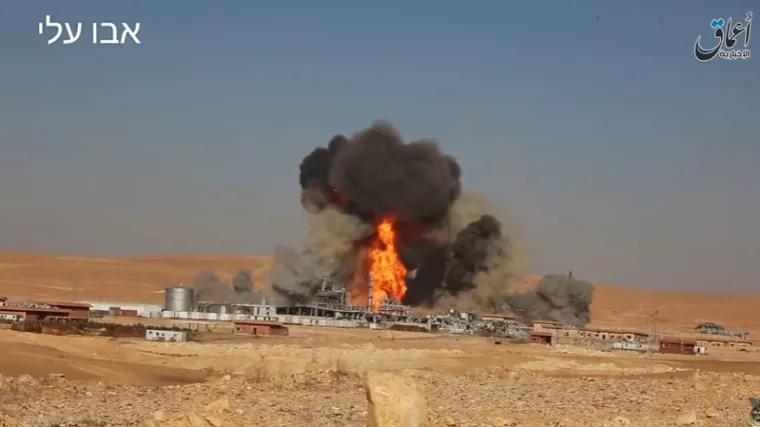 ISIS-a RAZNIJELI ININO POSTROJENJE U SIRIJI? Džihadisti video eksplozije objavili na dru&scaron;tvenim mrežama