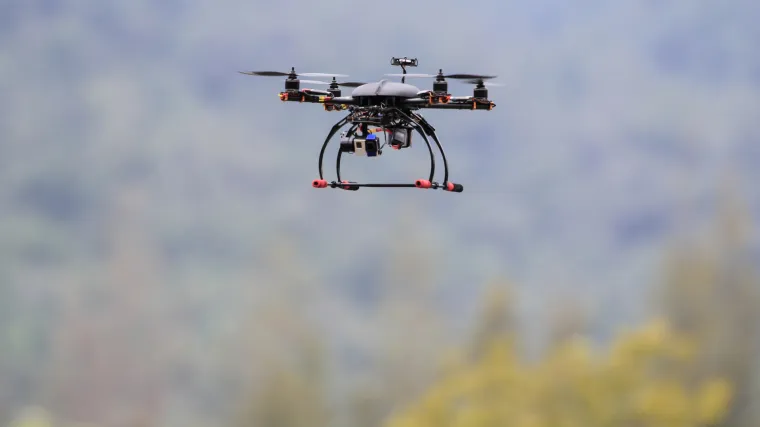 Napredak u proizvodnji nove vrste oružja: Pentagon ispitao 'jato' 103 mini drona