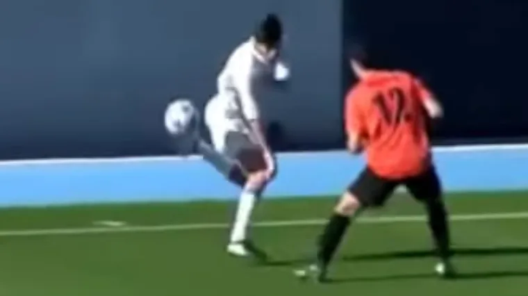 Zidane junior genijalnim potezom prevario braniča i odu&scaron;evio svijet