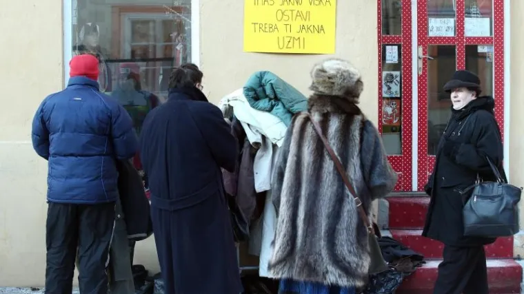 U samo nekoliko sati prikupljeno vi&scaron;e od 500 jakni, akcija uzima maha i u drugim gradovima