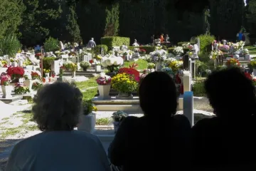 U bolnici dnevno umire desetak ljudi, na Lovrincu u samo sedam dana čak 34 sprovoda