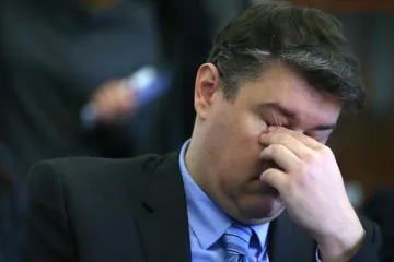 SDP osuđuje nasilje, B.a.B.e. osporavaju navode Lalovčeve bivše supruge