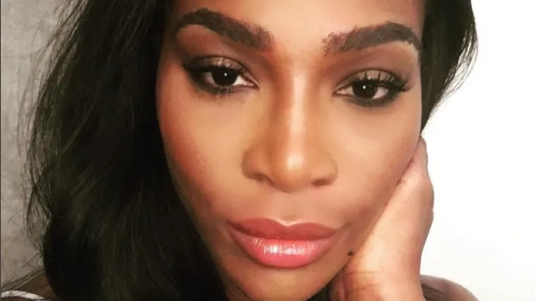 Serena Williams skinula se u grudnjak i prozirne tajice pa zaplesala