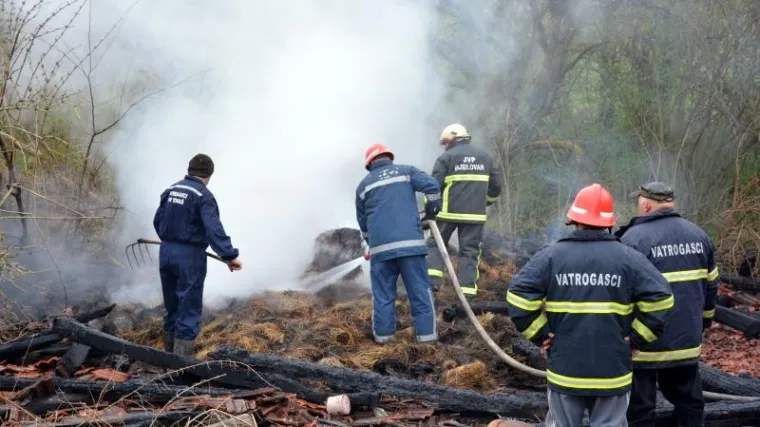 'Žena je živa gorjela i zapomagala dok su vatrogasci gasili požar'