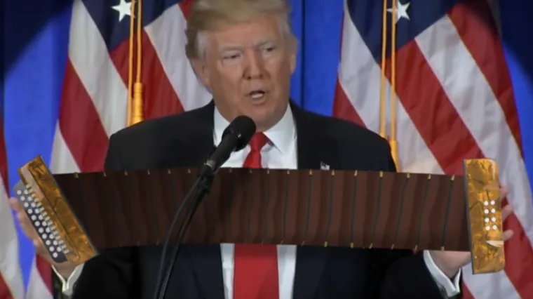 Trump i harmonika: njegovom mahnitom mahanju rukama internet dao novi smisao i nasmijao sve