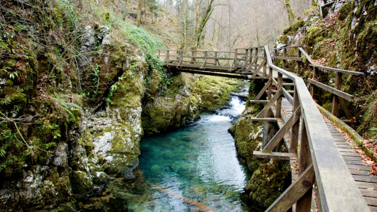 Živopisni mostići, uzbudljive staze i predivna priroda u kanjonu Kamačnik