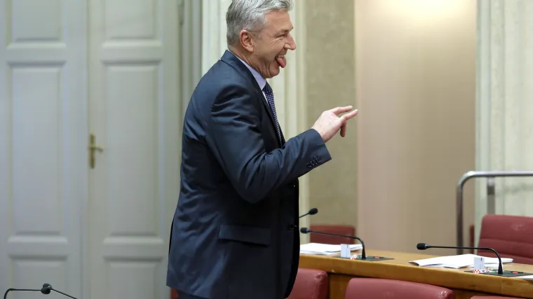 Ostojić 'rogovima' reagirao na komentar o navodnoj bolesti: 'Klerofa&scaron;isti na portalima kažu da sam u kritičnom stanju'