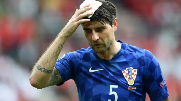 Slavni klub krenuo u lov na dvojicu stopera Vatrenih!