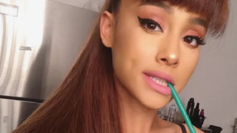 'HEJTA' JE ČITAV INTERNET: Slavna pjevačica izvalila glupost zbog koje je svi mrze