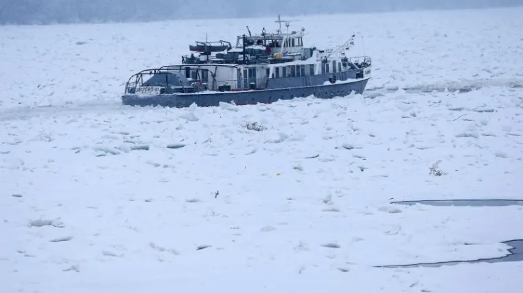 Mađarski ledolomac uspio probiti led na Dunavu, veliki dio posla uspje&scaron;no obavljen