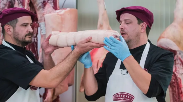 Vegani u misiji ocrnjivanja mesnica: 'Koljite djecu svoju i obitelji svoje, smrt i  bolest koljačima!'