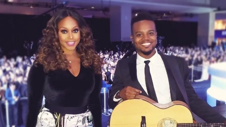 Riskirala karijeru i obitelj kako bi pjevala Trumpu na inauguraciji, a on joj nije ni stisnuo ruku