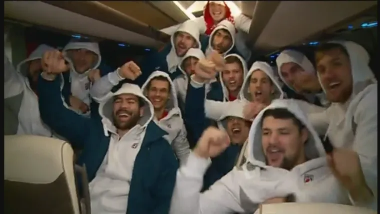 'Lijepa li si', 'Neopisivo', 'Večeras je na&scaron;a fe&scaron;ta': Kaubojima je nakon veličanstvene pobjede sinoć bilo samo do pjevanja!