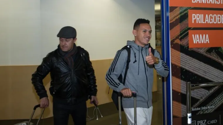 Sammir dobio društvo, brazilski veznjak sletio u Zagreb