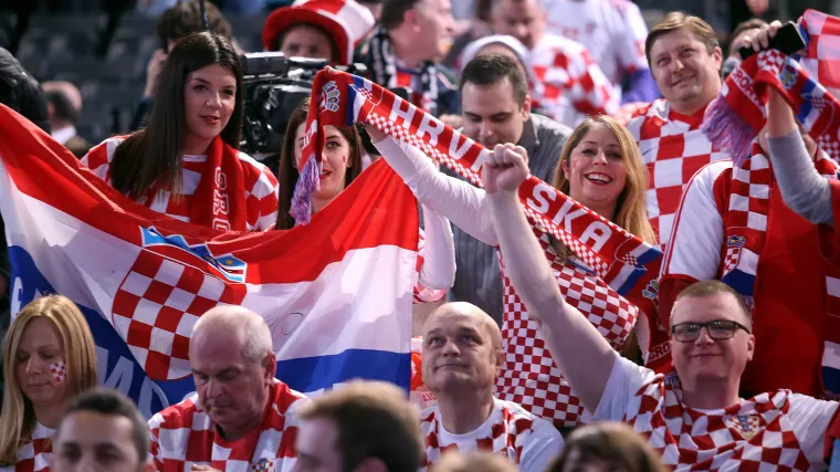 Hrvatski navijači nakon poraza: 'Znamo da je Horvatu gore nego nama, ne zamjeramo ni&scaron;ta, idemo po broncu!'