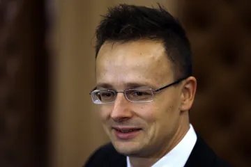 Mađarski premijer tvrdi da se Mađarska zalaže za bliskije odnose sa Rusijom: očekuju i poboljšanje veza i SAD-om