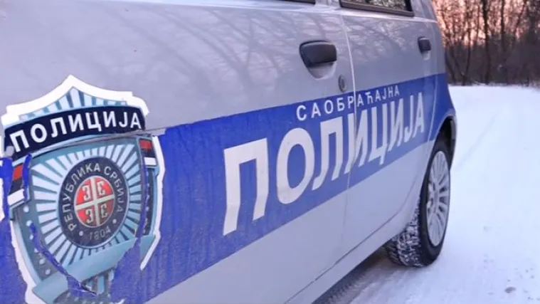 Mu&scaron;karac izbo suprugu do smrti pa nasrnuo na sina kojem je zario nož u srce