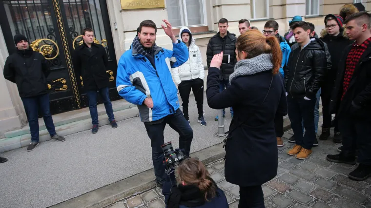 Pernar: 'Upravo sam se posvađao sa starom jer su joj mediji isprali mozak'