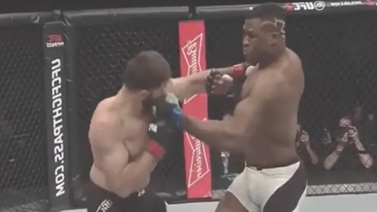 Brutalno nokautirao poznatog borca nakon svega minutu i pol borbe