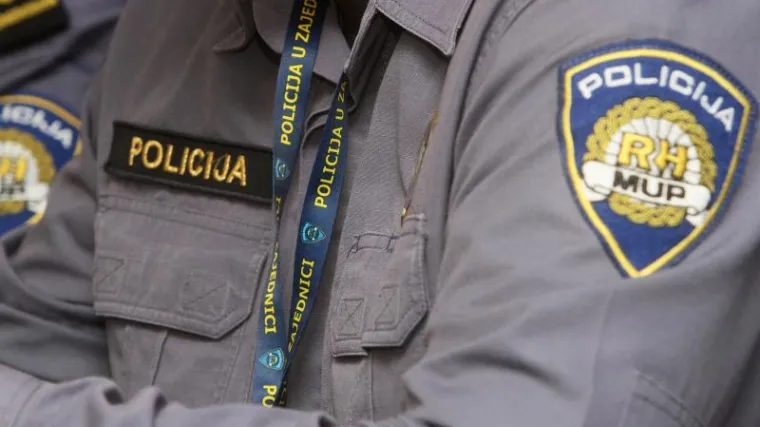 Policajci zapeli u unakrsnoj paljbi teških riječi posvađanih supružnika