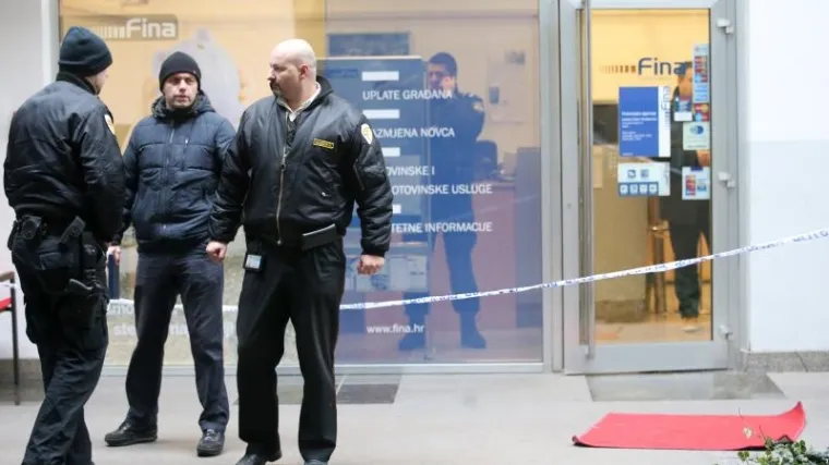 Iz Fine na Žitnjaku opljačkano 60-ak tisuća kuna, za&scaron;titar lak&scaron;e ozlijeđen