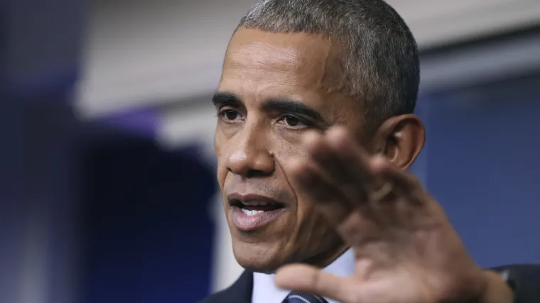 Obama deset dana nakon odlaska iz Bijele kuće prekinuo &scaron;utnju: ne slaže se s vjerskom diskriminacijom