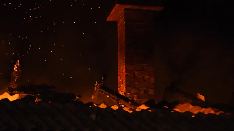 Vatrogasci se svakodnevno bore s požarima dimnjaka &ndash; karlovački snimili kako to izgleda iz prve ruke