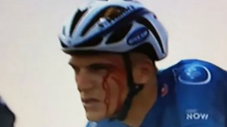 Ukrajinski biciklist izbačen s utrke nakon &scaron;to je suparniku razbio arkadu