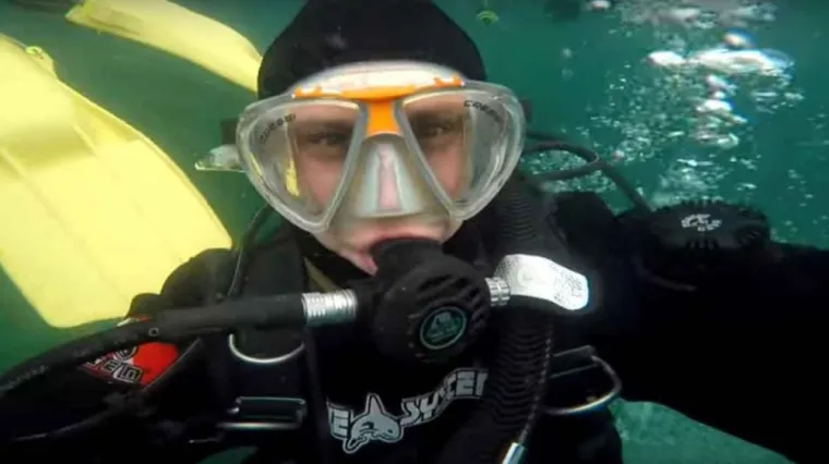 Varaždinci ronili ispod leda na Aquacityju, u vodi je bilo +3, a vani -11!