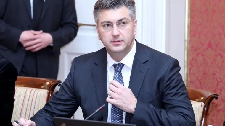 'Nastavit ćemo razgoore o otkupu INA-e'