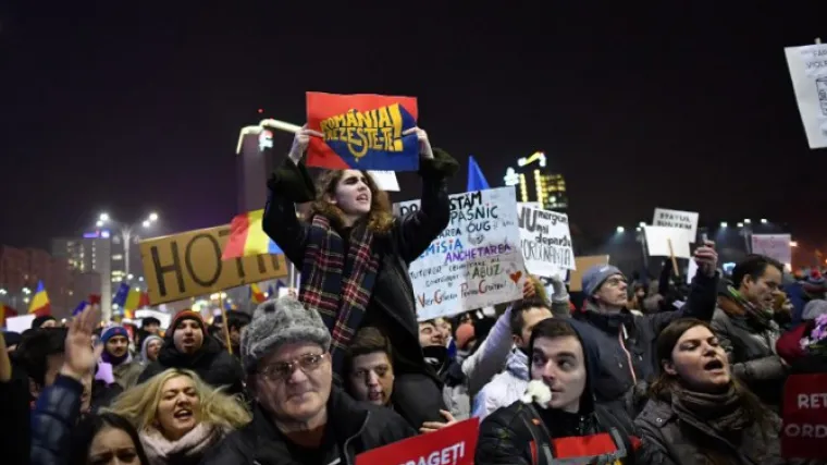 Građani ne prihvaćaju ublažavanje antikorupcijskog zakona