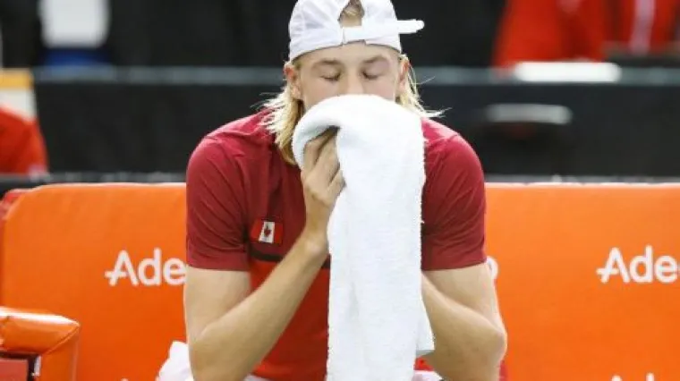 Okrutna lekcija: kažnjen kanadski tenisač koji je snažno pogodio suca u oko