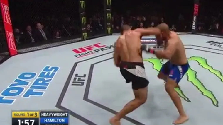 Prvo je lagao za težinu, a onda moćno nokautirao 22 kilograma težeg protivnika