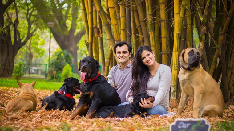 Kad je ostala trudna, rekli su joj da se rije&scaron;i svojih pet pasa zbog zdravlja svog djeteta. Nije ih poslu&scaron;ala