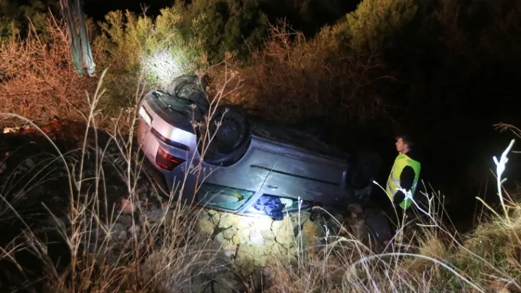 Sletio u provaliju, okrenuo se na krov i jednostavno od&scaron;etao