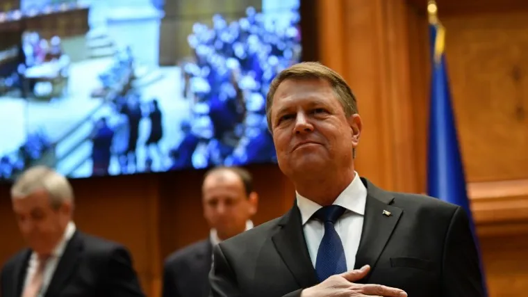 'Želim va&scaron;u ostavku kako bi se razrije&scaron;ila kriza'