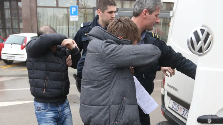 Ovo su ljudi koji su bokserom premlatili mladog Iračanina: među napadačima su i otac i sin!